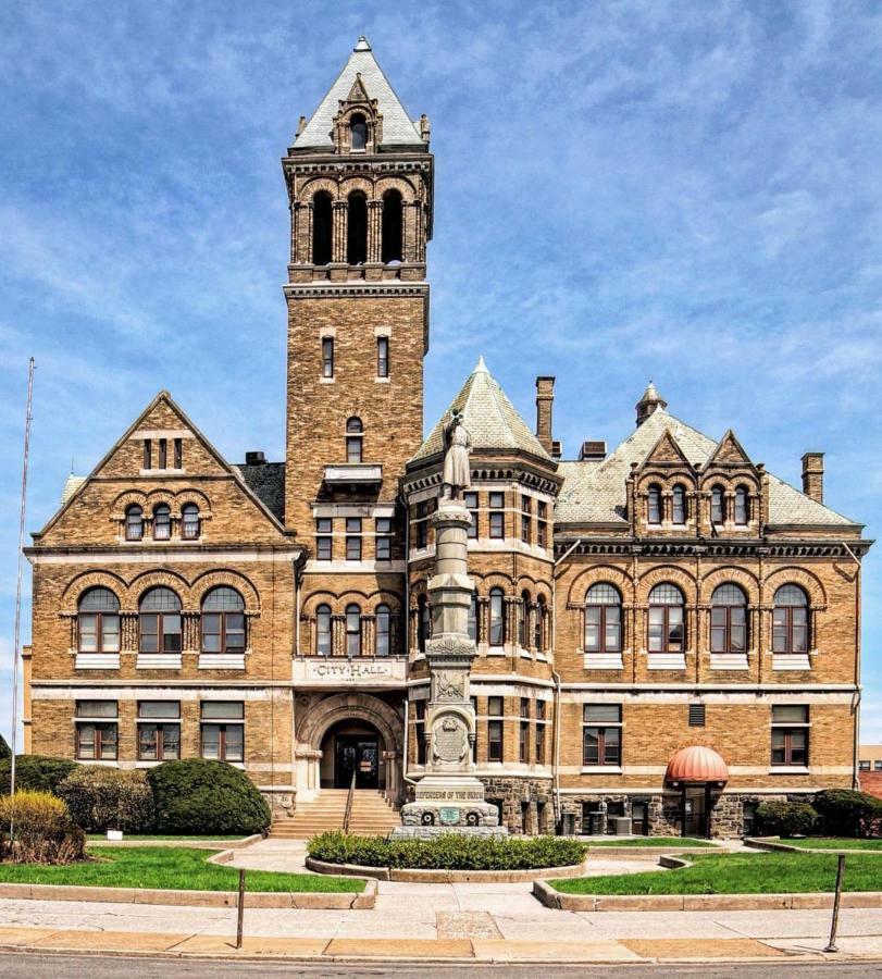 City Hall Grand Hotel Williamsport Kamer foto